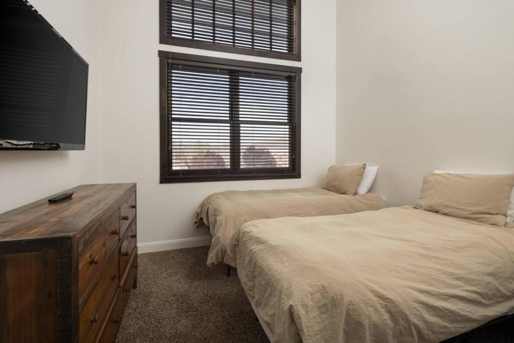 Luxury Downtown Rental - La Dolce Vita Villa #3 Moab Exterior photo