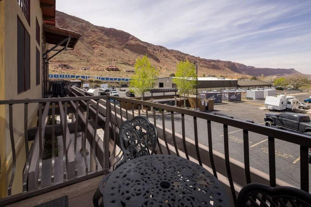 Luxury Downtown Rental - La Dolce Vita Villa #3 Moab Exterior photo